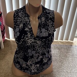 Amiana Navy and White Floral Sleeveless V-Neck Camisole
